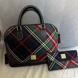 Dooney & Bourke
